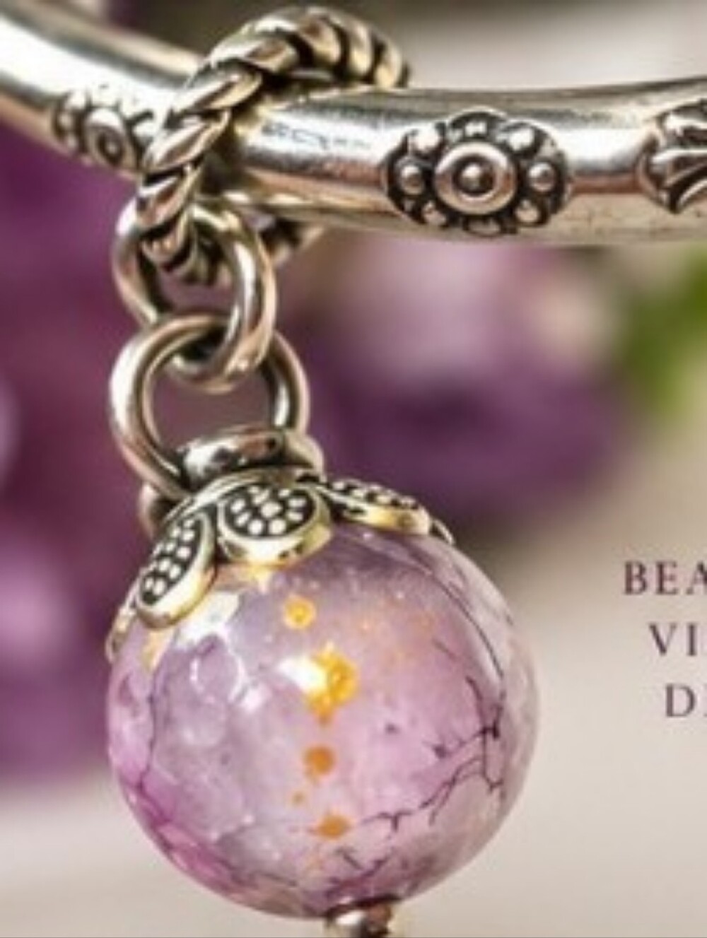 Vintage Purple Art Glass Beaded Stretch Bracelet Gold Flecks Dangle Charm - Picture 3 of 11
